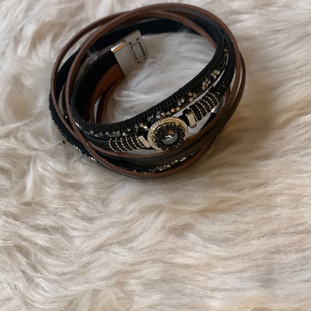 Black wrap bracelet